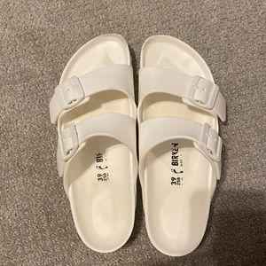BIRKENSTOCK Rubber White Arizona Sandals, Women’s Size 8 (39)